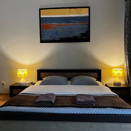 Apartments On Skoryka Str إلفيف المظهر الخارجي الصورة